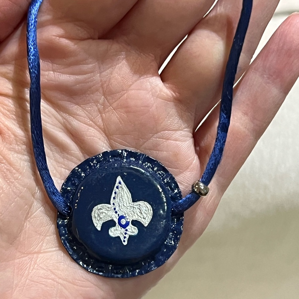 Fleur De Lis Blue Necklace - Picture 1 of 5